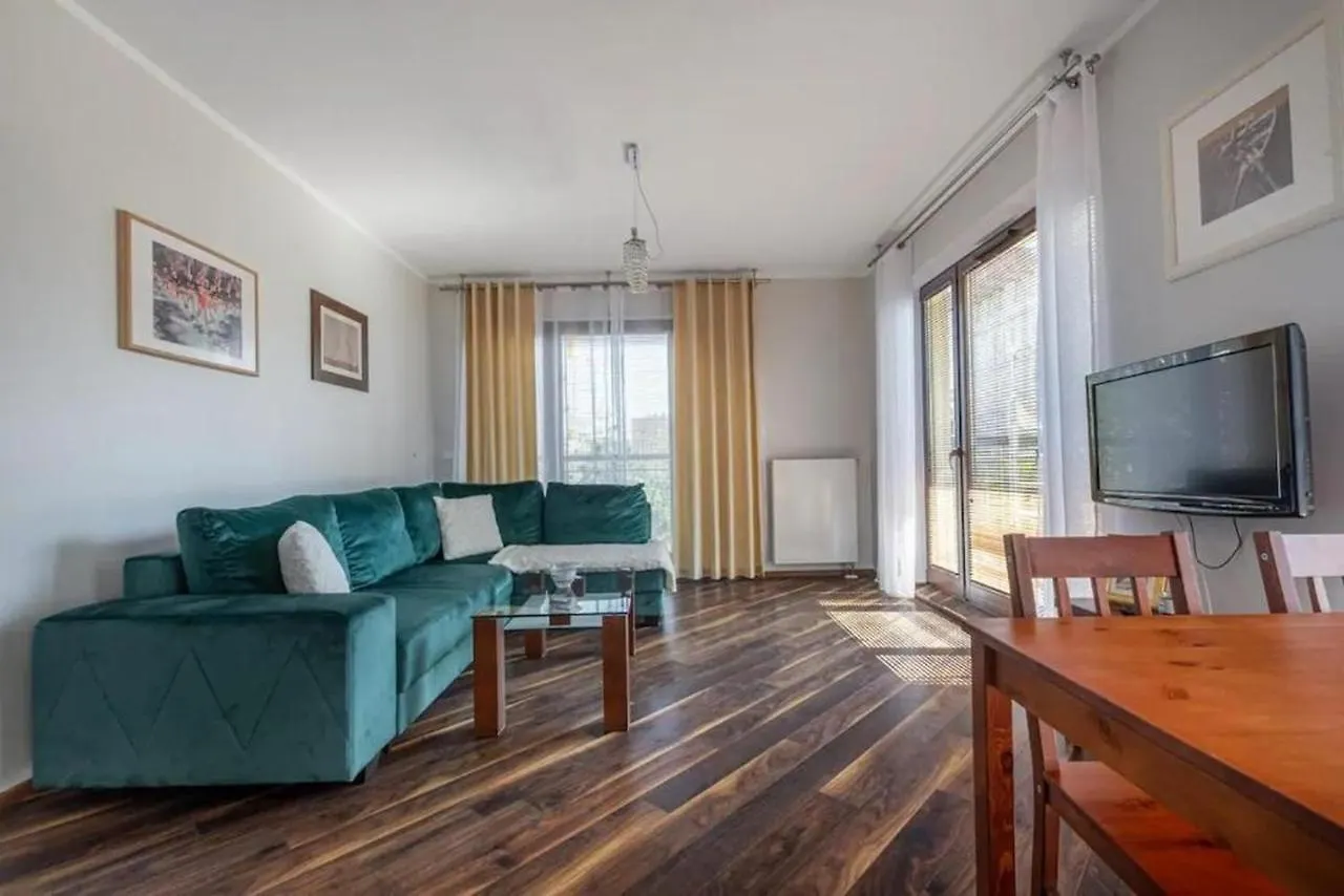 Golden Apartments Szafarnia 5 M28 location